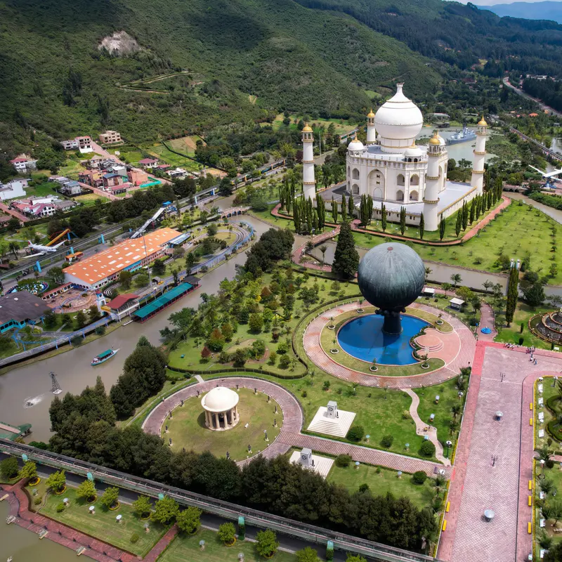 Vive un día en el Parque Jaime Duque